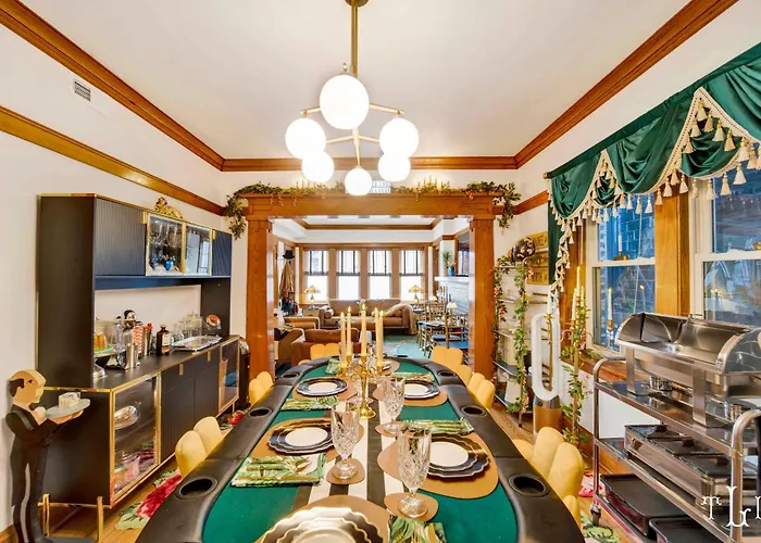 The Twin Lions: Bespoke Travel W/ Speakeasy* Villa Chicago