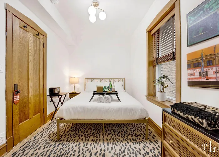 The Twin Lions: Bespoke Travel W/ Speakeasy*