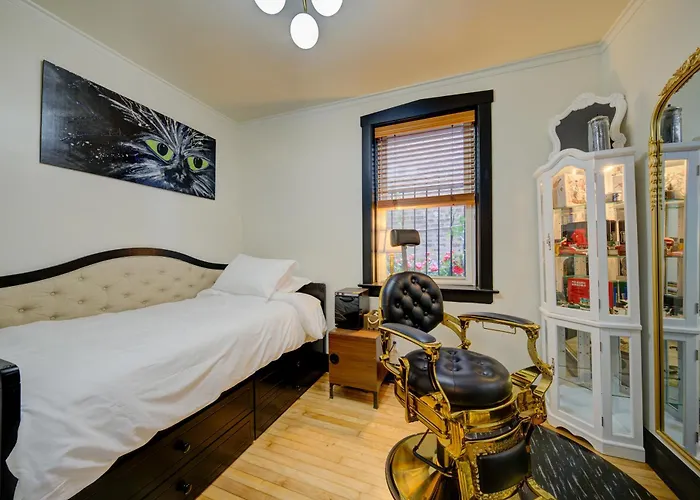 The Twin Lions: Bespoke Travel W/ Speakeasy* Chicago