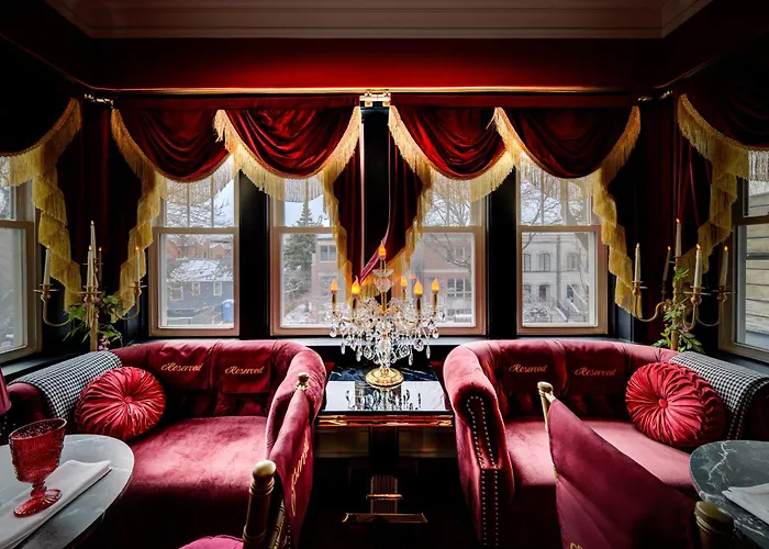The Twin Lions: Bespoke Travel W/ Speakeasy* * Chicago