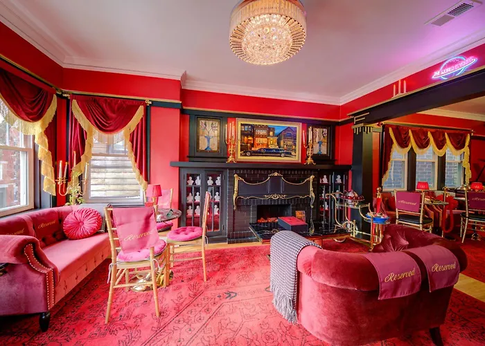 The Twin Lions: Bespoke Travel W/ Speakeasy* *