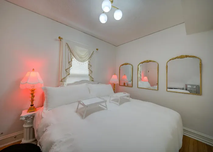 The Twin Lions: Bespoke Travel W/ Speakeasy*